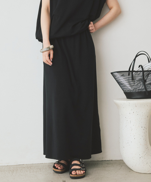 SLOBE IENA（スローブイエナ）の「《2枚セット/》ニュアンスカットソー×ナロースカートセットアップ（Tシャツ/カットソー・レディース・ブラック/ブラウン・36/38）」の6枚目の写真