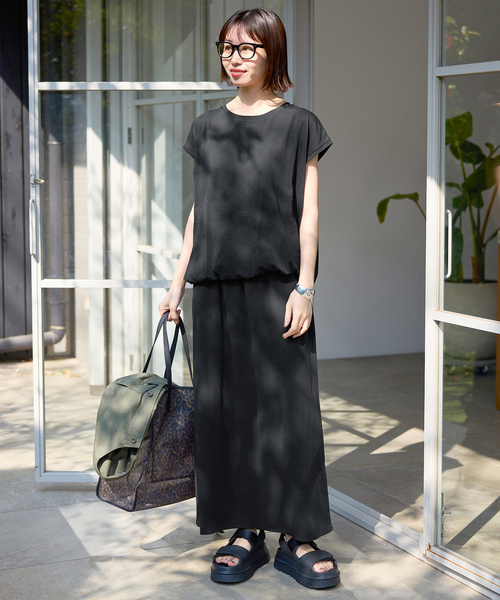 SLOBE IENA（スローブイエナ）の「《2枚セット/》ニュアンスカットソー×ナロースカートセットアップ（Tシャツ/カットソー・レディース・ブラック/ブラウン・36/38）」の7枚目の写真