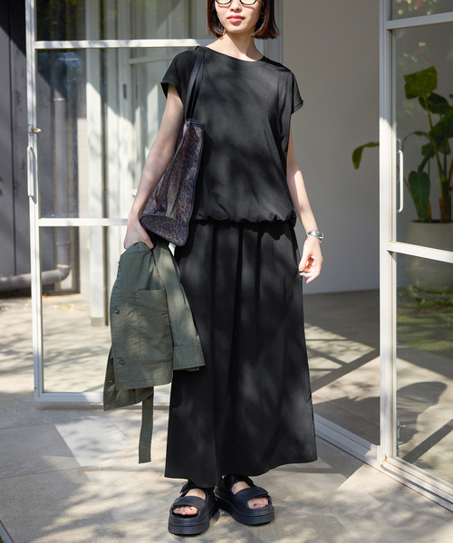 SLOBE IENA（スローブイエナ）の「《2枚セット/》ニュアンスカットソー×ナロースカートセットアップ（Tシャツ/カットソー・レディース・ブラック/ブラウン・36/38）」の10枚目の写真