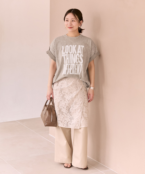 JOURNAL STANDARD(ジャーナルスタンダード)の「《追加》ラウンドヘムピグメントT(Tシャツ/カットソー・レディース・ピンク/ホワイト系その他/ベージュ/チョコ・FREE)」の6枚目の写真