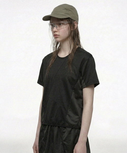 PRINOAR(プリノア)の「エテリアルショートスリーブ - ブラック(Tシャツ/カットソー・レディース・ブラック・SMALL/MEDIUM/LARGE)」の4枚目の写真