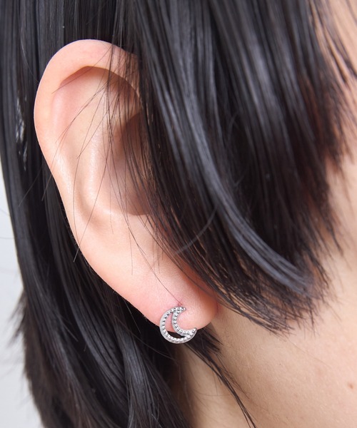 gargle(ガーグル)の「gargle ガーグル:STAINLESS ステンレスシリーズ ドットムーン 月 ピアス(ピアス(両耳用)・レディース・ゴールド/シルバー・FREE)」の5枚目の写真