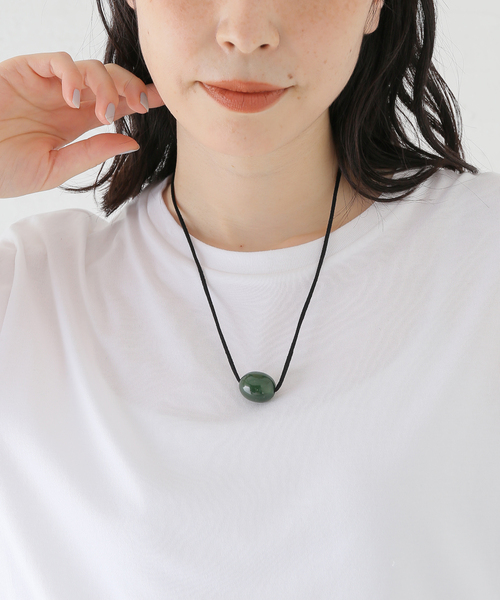 ANNIKA INEZ(アニカイネズ)の「【ANNIKA INEZ/ アニカ イネズ】 Small Stone Ellipse Necklace(ネックレス・レディース・グリーン・FREE)」の2枚目の写真