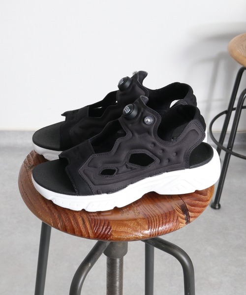 Reebok(リーボック)の「【REEBOK】INSTAPUMP FURY SANDAL インスタ ポンプフューリー サンダル(サンダル・レディース・ブラック×ホワイト・L/M)」の9枚目の写真