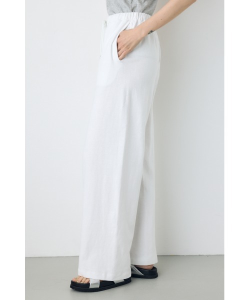 AZUL by moussy(アズールバイマウジー)の「【サイズ,身長別画像あり】カットワイドパンツ(スラックス・レディース・ブラック/オフホワイト/杢グレー/ライトカーキ・SMALL/MEDIUM)」の6枚目の写真