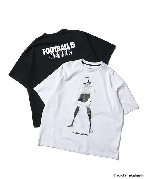 F.C.Real Bristol(エフシーレアルブリストル)の「KOJIRO HYUGA ON THE FRONT BAGGY TEE(Tシャツ/カットソー・メンズ・ホワイト/ブラック・SMALL/MEDIUM/LARGE/X-LARGE/XX-LARGE)」の3枚目の写真
