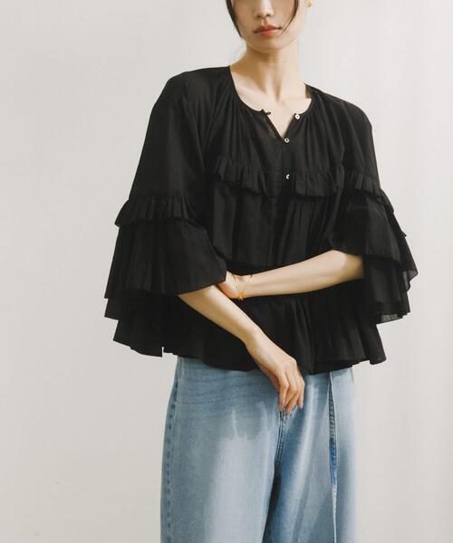 URBAN RESEARCH DOORS（アーバンリサーチドアーズ）の「Cotton Frill Blouse（シャツ/ブラウス・レディース・ブラック・FREE）」の3枚目の写真