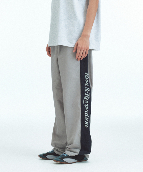 Rest&Recreation（レストアンドレクリエーション）の「NYLON TRACK PANTS - GREY（スウェットパンツ・メンズ・その他・ONE）」の5枚目の写真