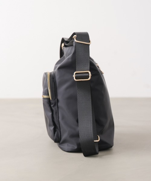 Bou Jeloud（ブージュルード）の「ナイロン２ＷＡＹバッグ（ショルダーバッグ・レディース・グレイッシュベージュ/ブラック・ONESIZE）」の9枚目の写真