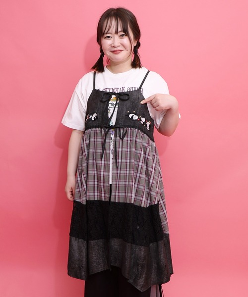 ScoLar（スカラー）の「162617：ストライプorチェック パンダ刺繍キャミワンピース（ワンピース・レディース・ブラック/アイボリー・M）」の14枚目の写真