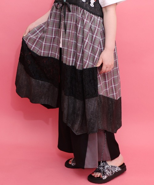 ScoLar（スカラー）の「162617：ストライプorチェック パンダ刺繍キャミワンピース（ワンピース・レディース・ブラック/アイボリー・M）」の19枚目の写真