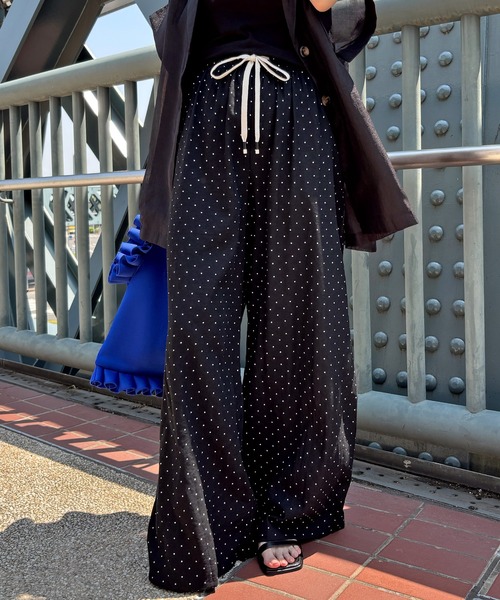 ISOOK（アイスー）の「【ISOOK / アイスー】ドットイージーパンツ / リラックスパンツ 柄パンツ 水玉 ZOZOTOWN限定（その他パンツ・レディース・ブラック・FREE）」の10枚目の写真