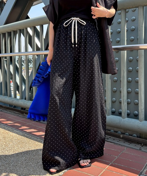 ISOOK（アイスー）の「【ISOOK / アイスー】ドットイージーパンツ / リラックスパンツ 柄パンツ 水玉 ZOZOTOWN限定（その他パンツ・レディース・ブラック・FREE）」の8枚目の写真
