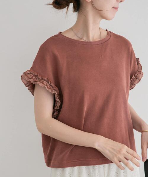 ITEMS URBANRESEARCH(アイテムズ アーバンリサーチ)の「ドッキングフリルTシャツ(Tシャツ/カットソー・レディース・スミクロ/レッド系その他/オフホワイト/ライトベージュ/オレンジ/オレンジ系その他・FREE)」の4枚目の写真