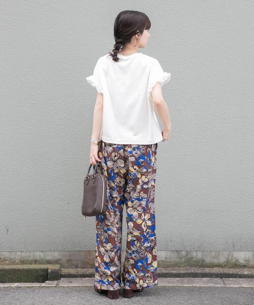 ITEMS URBANRESEARCH(アイテムズ アーバンリサーチ)の「ドッキングフリルTシャツ(Tシャツ/カットソー・レディース・スミクロ/レッド系その他/オフホワイト/ライトベージュ/オレンジ/オレンジ系その他・FREE)」の11枚目の写真
