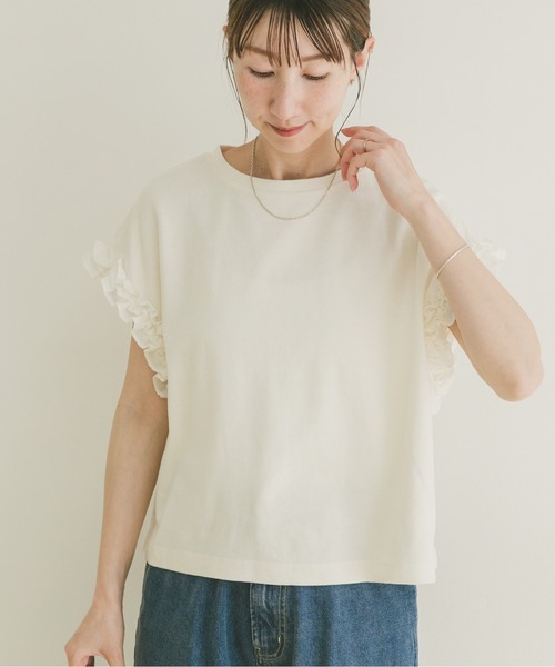 ITEMS URBANRESEARCH(アイテムズ アーバンリサーチ)の「ドッキングフリルTシャツ(Tシャツ/カットソー・レディース・スミクロ/レッド系その他/オフホワイト/ライトベージュ・FREE)」の12枚目の写真