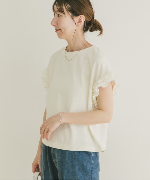 ITEMS URBANRESEARCH(アイテムズ アーバンリサーチ)の「ドッキングフリルTシャツ(Tシャツ/カットソー・レディース・スミクロ/レッド系その他/オフホワイト/ライトベージュ・FREE)」の14枚目の写真