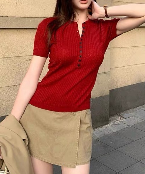 Vipoa(ヴィポア)の「Henley cable knit tops(ニット/セーター・レディース・グレー/レッド/ホワイト/ネイビー・FREE)」の12枚目の写真