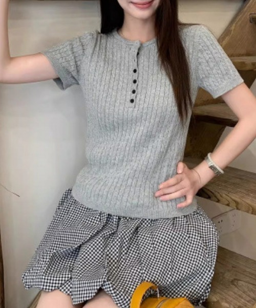 Vipoa(ヴィポア)の「Henley cable knit tops(ニット/セーター・レディース・グレー/レッド/ホワイト/ネイビー・FREE)」の21枚目の写真