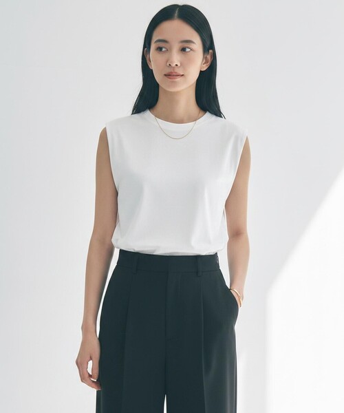 UNFILO(アンフィーロ)の「ドライタッチフライス ノースリーブ Tシャツ(Tシャツ/カットソー・レディース・ブラック系/ホワイト系/ダークブラウン系・SMALL/MEDIUM/LARGE)」の2枚目の写真