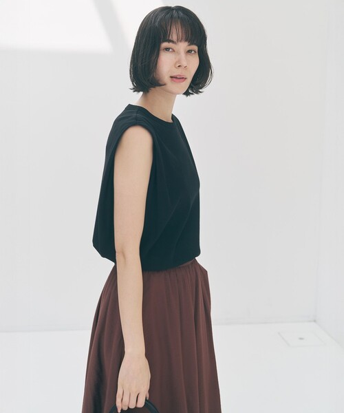 UNFILO(アンフィーロ)の「ドライタッチフライス ノースリーブ Tシャツ(Tシャツ/カットソー・レディース・ブラック系/ホワイト系/ダークブラウン系・SMALL/MEDIUM/LARGE)」の10枚目の写真