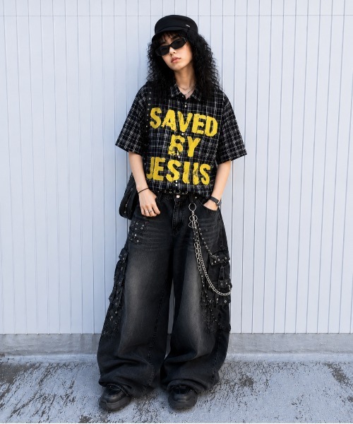Evo+Revo(エボレボ)の「”存在感抜群” SAVEDグラフィック/クロップドチェックシャツ(シャツ/ブラウス・メンズ・レッド/ブラウン/ブラック・L/M)」の5枚目の写真