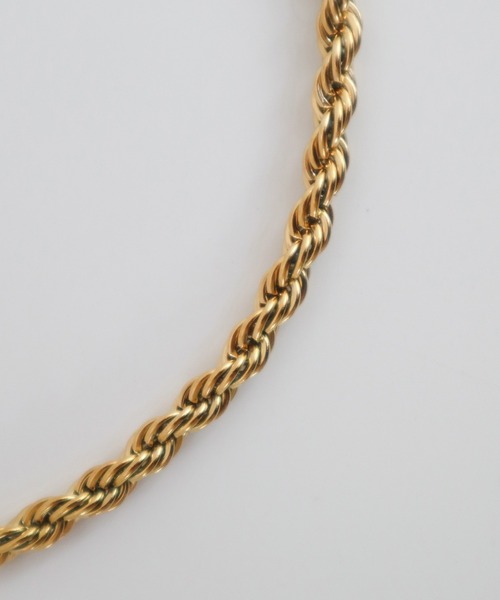 TUWAKRIM(トゥワクリム)の「【TUWAKRIM】ツイストチェーンネッックレス(ネックレス・レディース・シルバー/ゴールド・MEDIUM)」の9枚目の写真