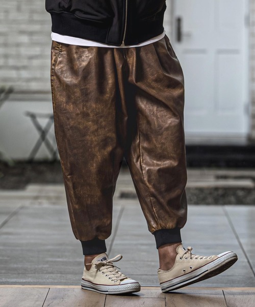 CAMBIO(カンビオ)の「mp15151- Vintage Finish Faux Leather Tuck Baloon Pants タックバルーンパンツ(MIU-262-012)(その他パンツ・メンズ・ブラウン/ブラック・M/S/L)」の12枚目の写真