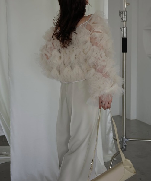 WILLFULLY(ウィルフリー)の「motif tulle sheer bolero tops(カーディガン/ボレロ・レディース・ピンク/ナチュラル/ブラック・FREE)」の16枚目の写真
