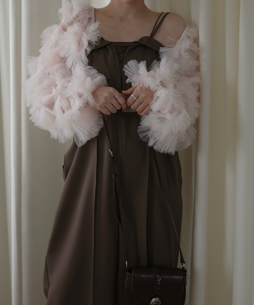 WILLFULLY(ウィルフリー)の「motif tulle sheer bolero tops(カーディガン/ボレロ・レディース・ピンク/ナチュラル/ブラック・FREE)」の6枚目の写真