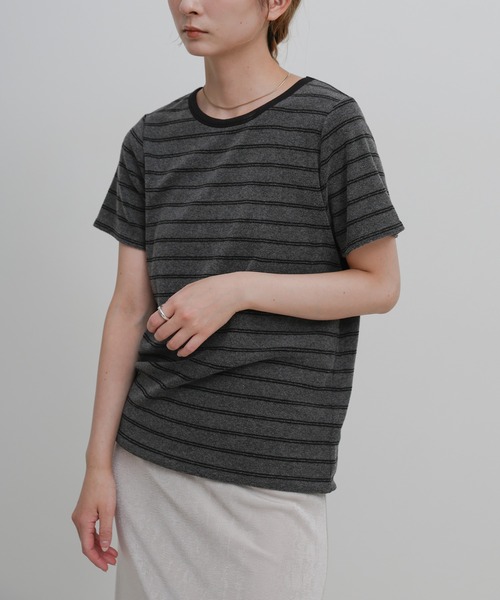 select MOCA(セレクトモカ)の「【S/Mサイズ展開】パイルボーダーTシャツ(Tシャツ/カットソー・レディース・チャコールグレー/ライトグレー/アイボリー・MEDIUM/SMALL)」の10枚目の写真