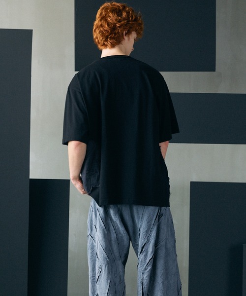 MAISON SPECIAL(メゾンスペシャル)の「《UNISEX》Flower Patches Prime-Over Crew Neck T-shirt/フラワーパッチプライムオーバークルーネックTシャツ【MAISON SPECIAL/メゾンスペシャル】(Tシャツ/カットソー・メンズ・ブラック/ホワイト・2/1/0)」の6枚目の写真