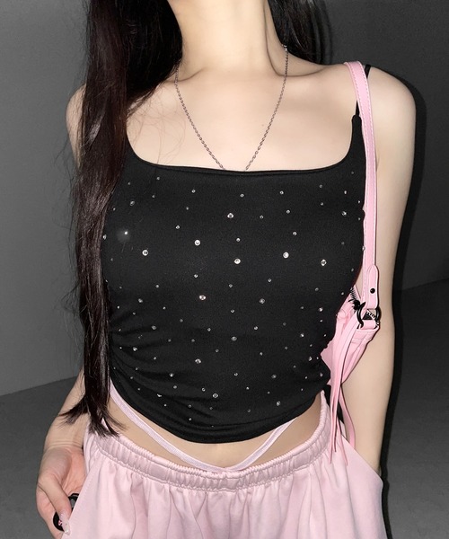 me+em select(ミームセレクト)の「【 3color 】ラインストーンスクエアネックスリムキャミソール / Rhinestone square neck slim camisole(キャミソール・レディース・グレー/ブラック/ホワイト・FREE)」の1枚目の写真