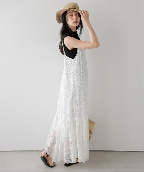 AMELY(エミリー)の「総レースキャミソールワンピース(ワンピース・レディース・ホワイト/ブラック・フリー)」の6枚目の写真