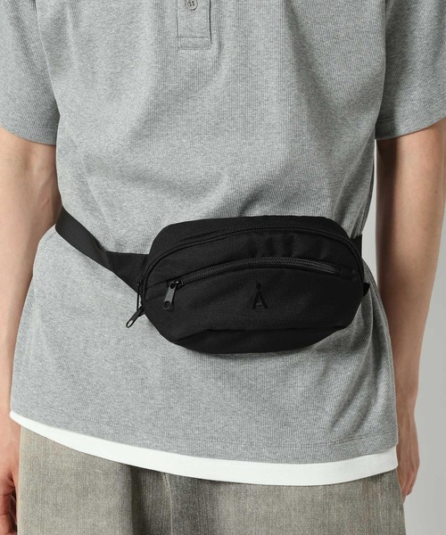 ALAND(エーランド)の「【UNISEX】ALAND/Aロゴウエストミニポーチ(ボディバッグ/ウエストポーチ・レディース・ブラック/ブルー/クリーム・FREE)」の7枚目の写真