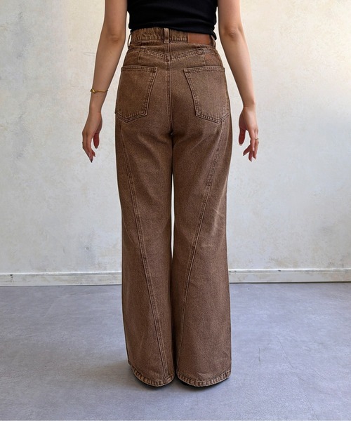 Thevon(ゼボン)の「カラーデニムフレアパンツ(デニムパンツ・レディース・イエロー/ブラウン/オフホワイト・M/S/PS)」の13枚目の写真