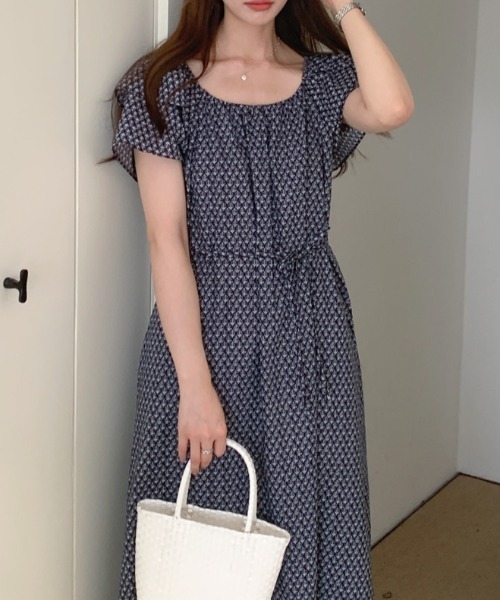 FACTOTUM(ファクトタム)の「花柄リボンワンピース(ワンピース・レディース・ネイビー/ベージュ・FREE)」の10枚目の写真