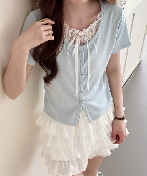 DAY CLOSET(デイ クローゼット)の「1枚で軽く重ね着コーデ叶う。半袖レースレイヤードカーディガン風プルオーバー レディース(Tシャツ/カットソー・レディース・オートミール/ホワイト/ライトブルー・FREE)」の4枚目の写真