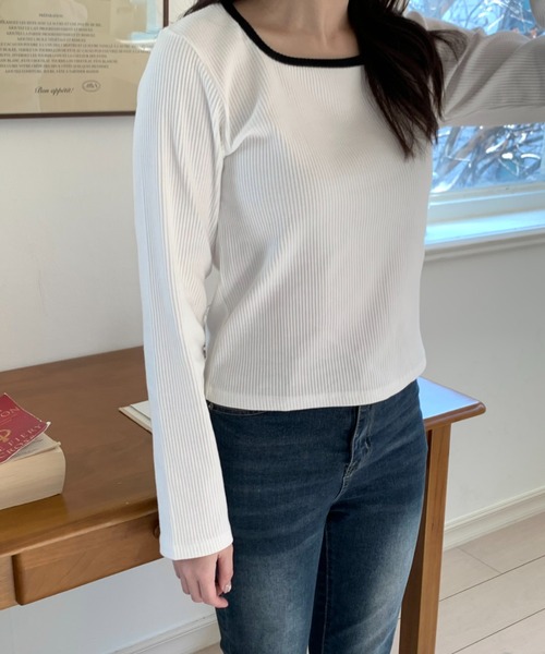 mineng(マイング)の「【配色/スクエアネック】エリースクエアバイカラーTシャツ(Tシャツ/カットソー・レディース・グレイッシュブルー/アイボリー・FREE)」の8枚目の写真