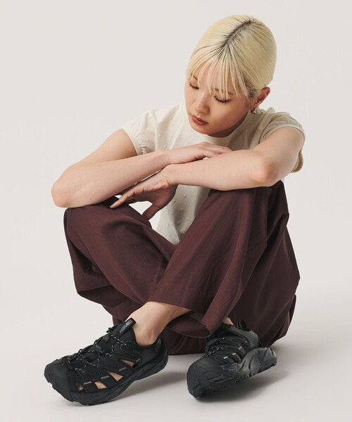 HOKA(ホカ)の「<HOKA>HOPARA サンダル(サンダル・レディース・ブラック・23cm/24cm/25cm)」の3枚目の写真