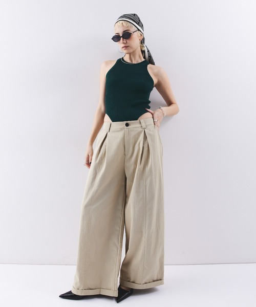 HANNE(アン)の「ローライズタックワイドパンツ(その他パンツ・レディース・ホワイト/ベージュ/ブラック・S/M)」の4枚目の写真