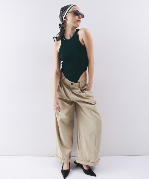 HANNE(アン)の「ローライズタックワイドパンツ(その他パンツ・レディース・ホワイト/ベージュ/ブラック・S/M)」の7枚目の写真