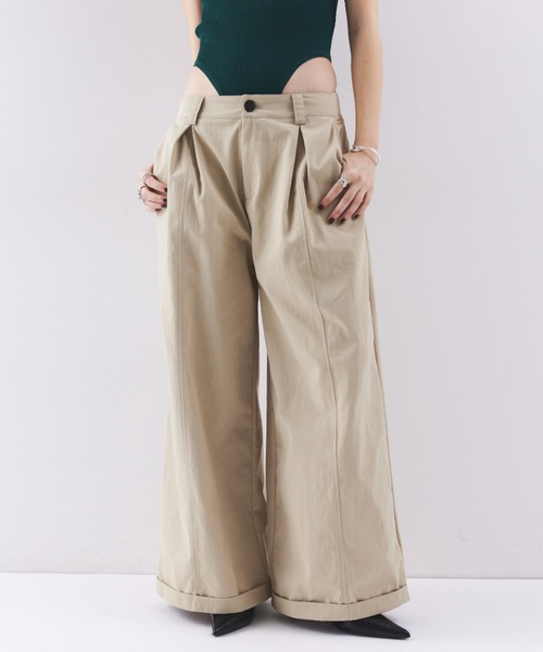 HANNE(アン)の「ローライズタックワイドパンツ(その他パンツ・レディース・ホワイト/ベージュ/ブラック・S/M)」の9枚目の写真