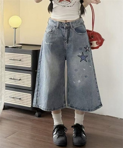 Dream garden(ドリームガーデン)の「星花刺しゅう7分丈デニムパンツ(デニムパンツ・レディース・ブルー・L/M/XL)」の13枚目の写真