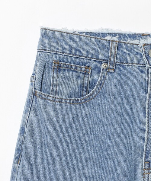 BEAMS HEART(ビームスハート)の「センタープレス ワイド デニム パンツ(デニムパンツ・レディース・インディゴブルー/ブラック/ライトブルー・SMALL/MEDIUM)」の16枚目の写真