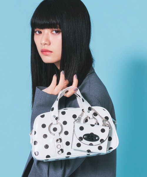 Casselini(キャセリーニ)の「Casselini(キャセリーニ)ボストン+ウォレットSET(ボストンバッグ・レディース・ブルー/ピンク/ブラック/ホワイト・FREE)」の12枚目の写真