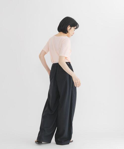 KBF(ケイビーエフ)の「リネンミックスWIDEコクーンパンツ(その他パンツ・レディース・ネイビー/ベージュ・36/38)」の8枚目の写真