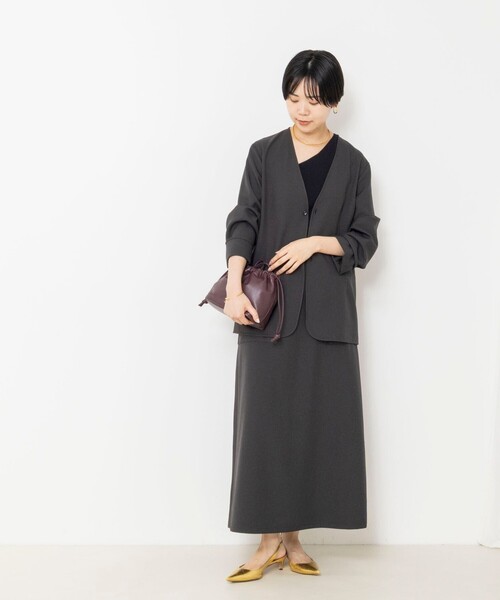 Rie Miller(リエミラー)の「《セットアップ対応/撥水》ウォッシャブルジャケット風ブラウス(ノーカラージャケット・レディース・キャメル/チャコールグレー・38)」の10枚目の写真