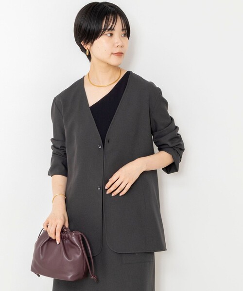 Rie Miller(リエミラー)の「《セットアップ対応/撥水》ウォッシャブルジャケット風ブラウス(ノーカラージャケット・レディース・キャメル/チャコールグレー・38)」の11枚目の写真