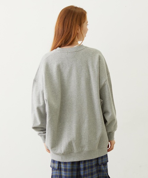 MILKFED.(ミルクフェド)の「CHECKERED BAR LOGO SWEAT TOP(スウェット・レディース・ブラック/オフホワイト/アッシュ・M/L)」の5枚目の写真